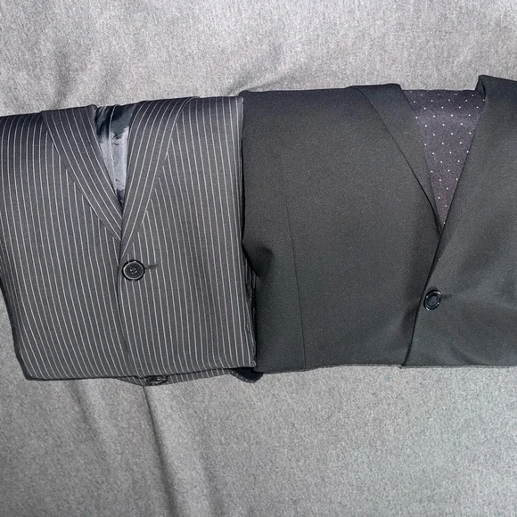 Bundle of Two Blazer Hugo Boss and Apt 9 size 42L